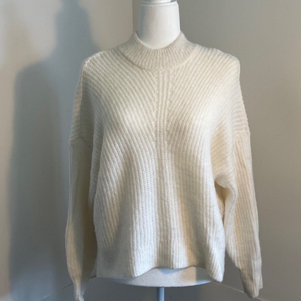 Abercrombie & Fitch Cream Turtleneck Sweater